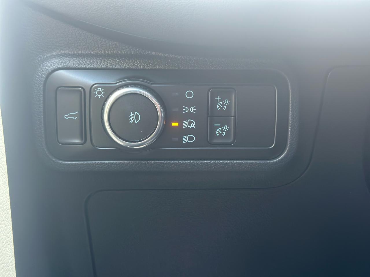 2025 Ford Explorer ACTIVE 4WD Photo5