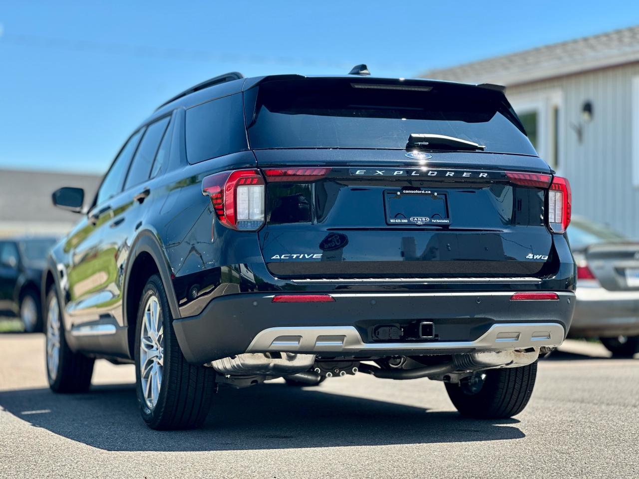 2025 Ford Explorer ACTIVE 4WD Photo4