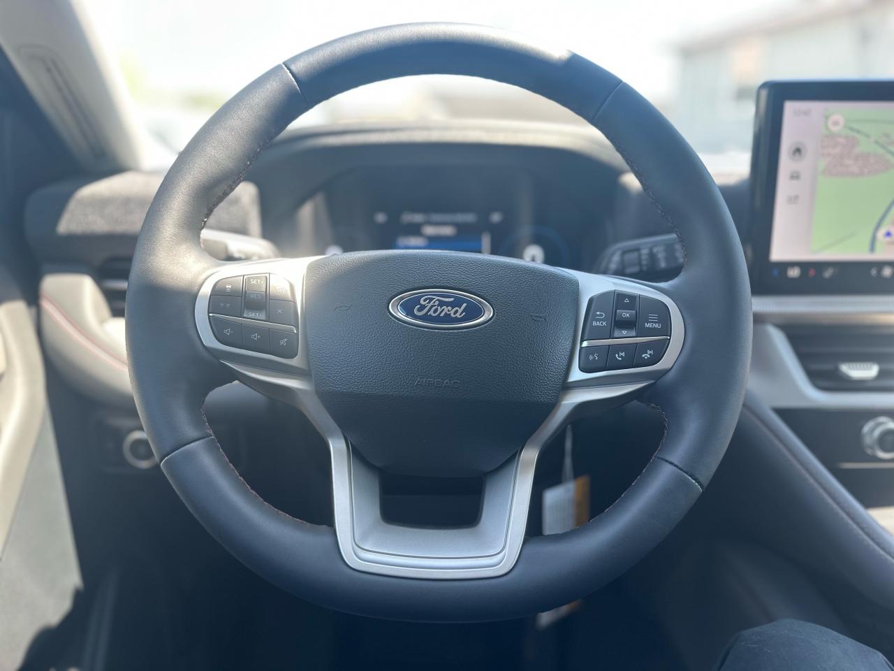 2025 Ford Explorer ACTIVE 4WD Photo5