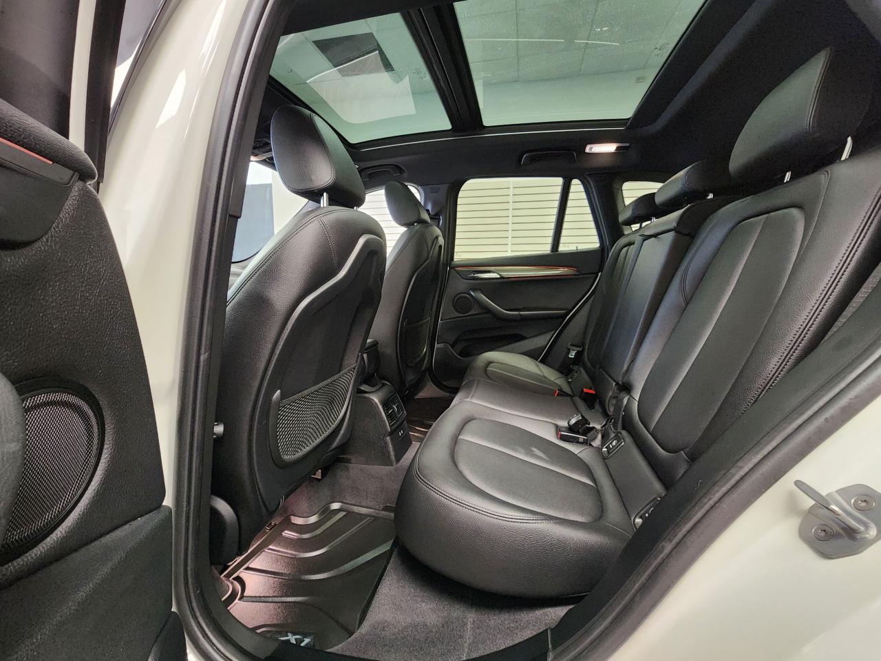 2019 BMW X1 xDrive28i  CLEAN CARFAX / NO ACCIDENTS - Photo #12