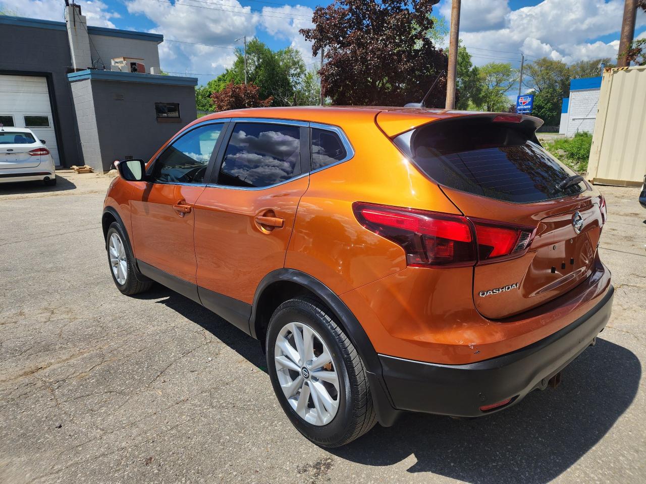 2019 Nissan Qashqai S - Photo #7