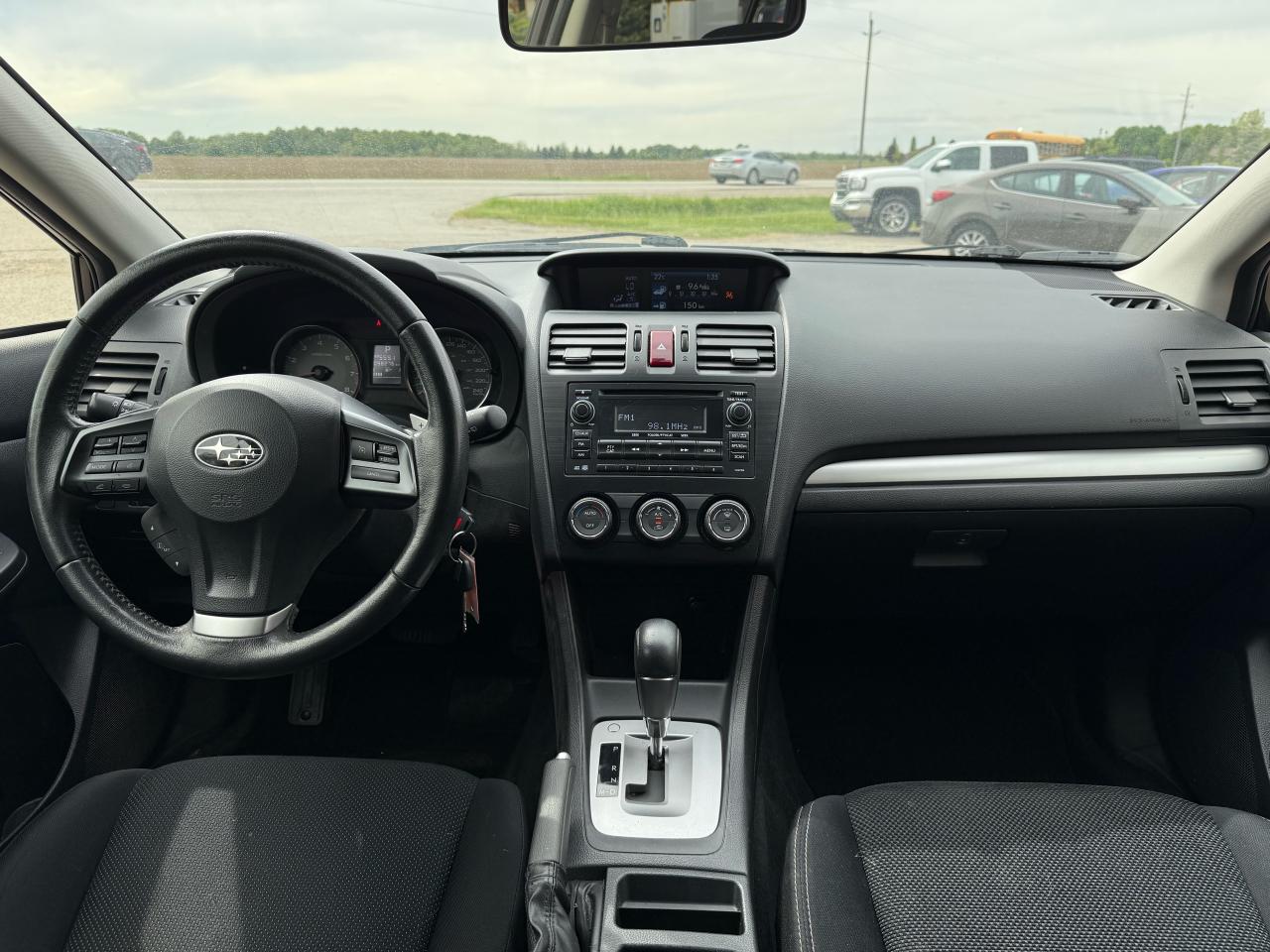 2013 Subaru XV Crosstrek 2.0i w/Touring Pkg | Sunroof | Heated Seats | Bluetooth - Photo #11