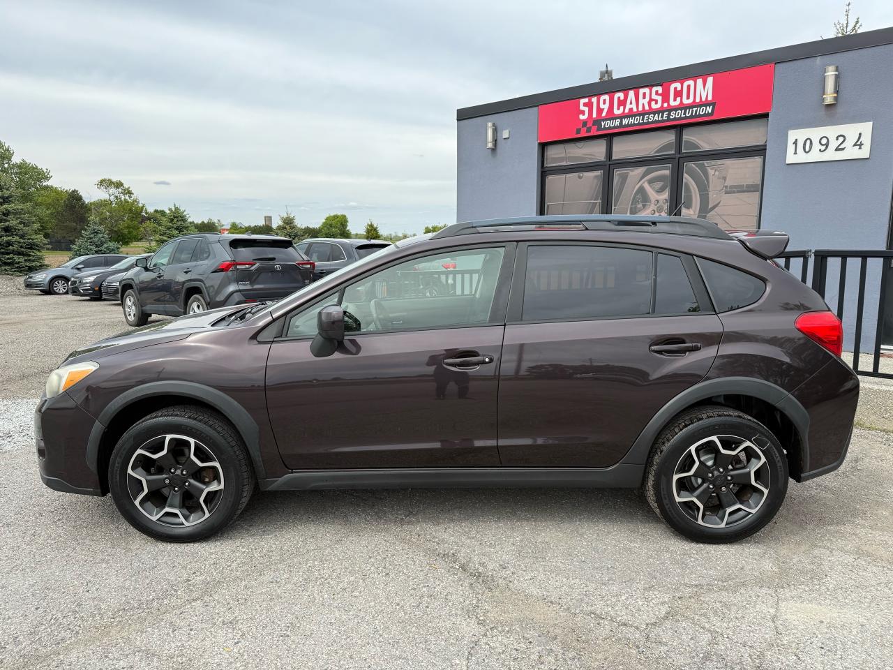 2013 Subaru XV Crosstrek 2.0i w/Touring Pkg | Sunroof | Heated Seats | Bluetooth - Photo #2