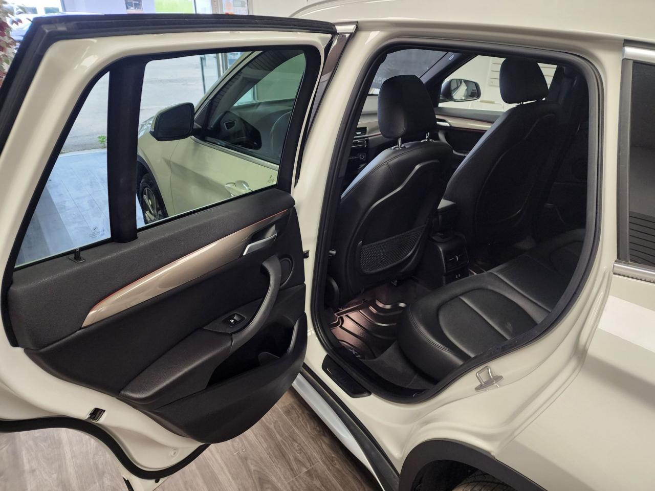 2019 BMW X1 xDrive28i  CLEAN CARFAX / NO ACCIDENTS