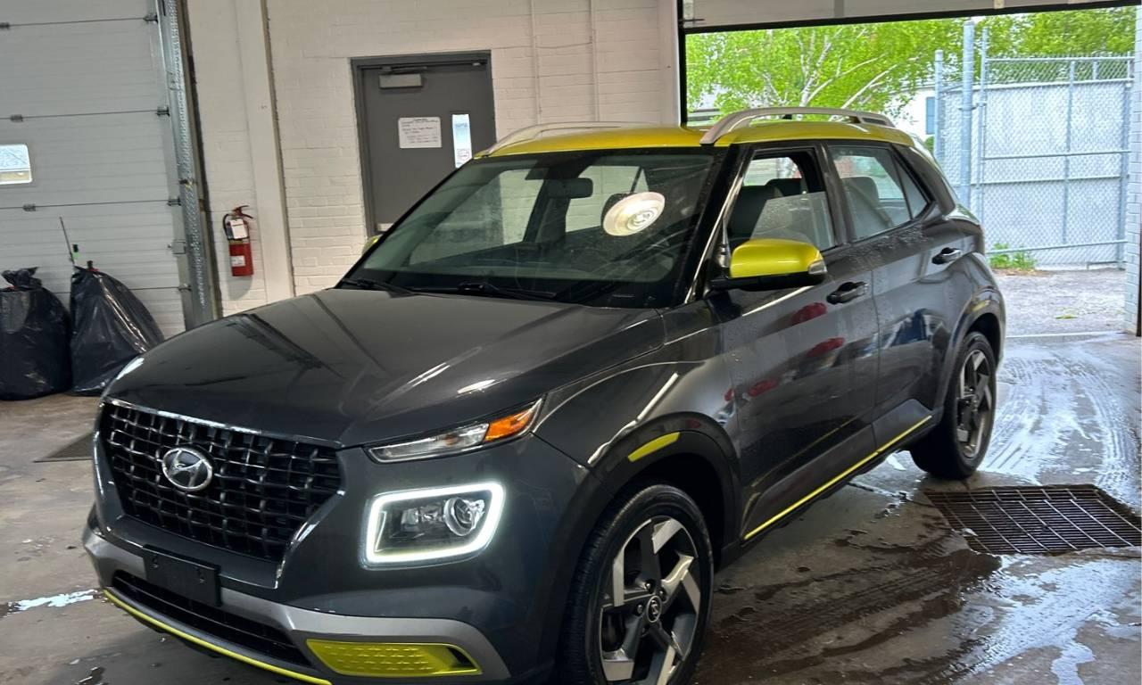 2021 Hyundai Venue Trend IVT w/Urban Pkg/Grey-Lime Interior - Photo #2