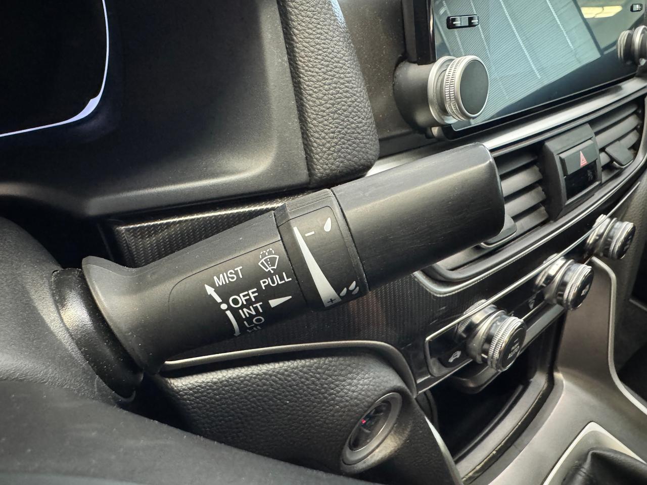 2018 Honda Accord Sport Manual+New Tires+Alloys+Adaptive Cruise+A/C - Photo #47