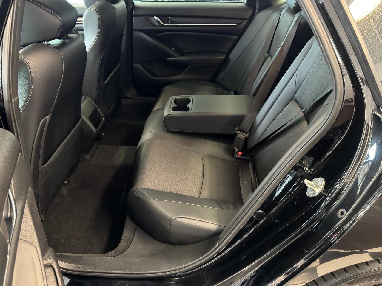 2018 Honda Accord Sport Manual+New Tires+Alloys+Adaptive Cruise+A/C Photo24