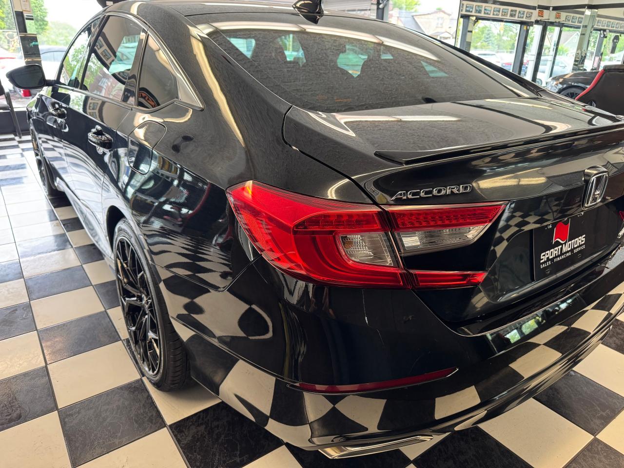 2018 Honda Accord Sport Manual+New Tires+Alloys+Adaptive Cruise+A/C Photo41