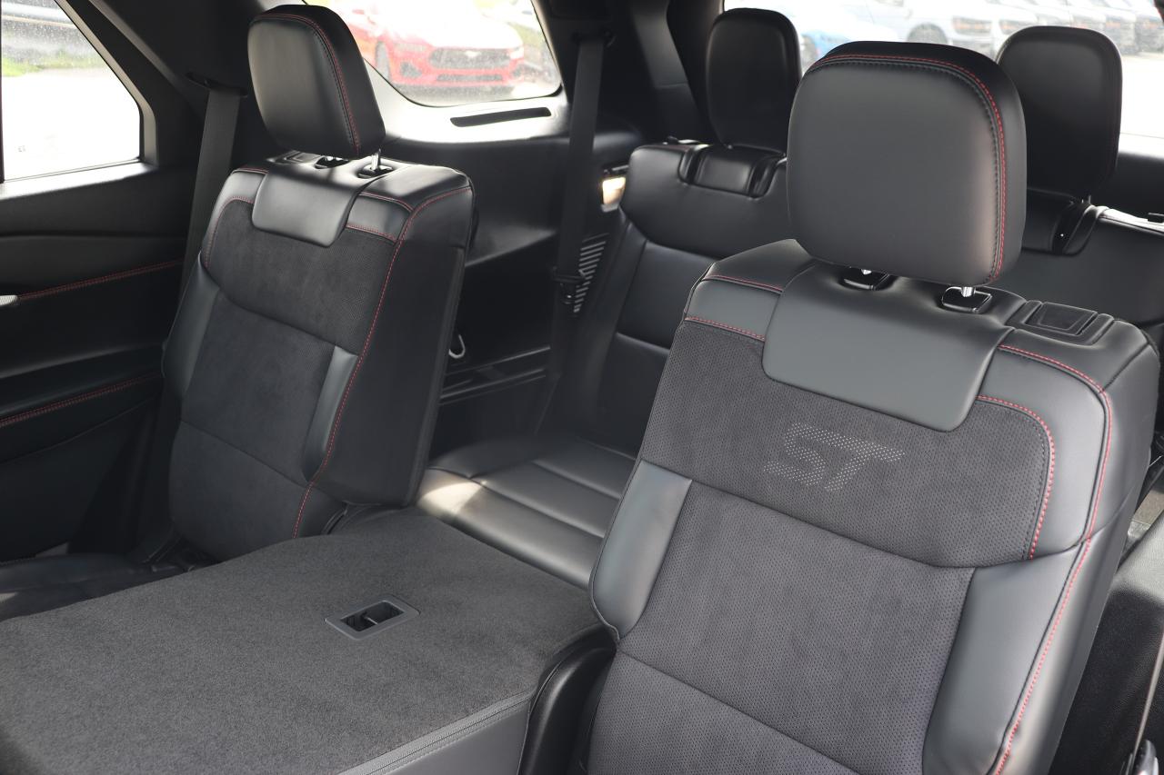 2025 Ford Explorer ST 4WD Photo5