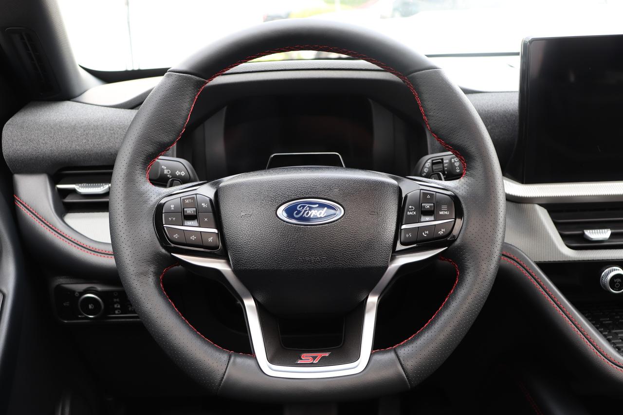 2025 Ford Explorer ST 4WD Photo5