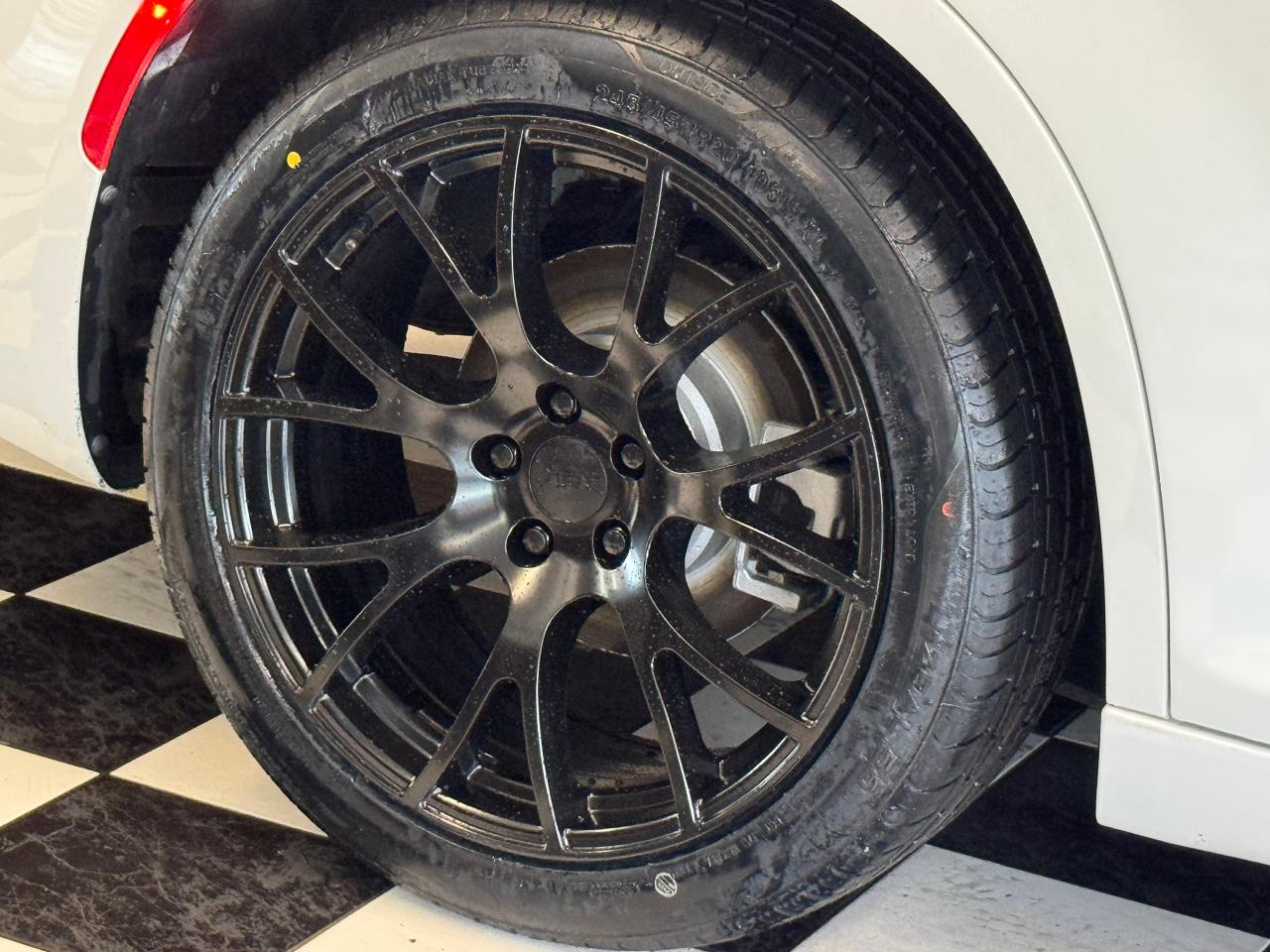 2019 Chrysler 300 300S+New Brakes+Tires+Alloy+ApplePlay+Remote Start Photo111