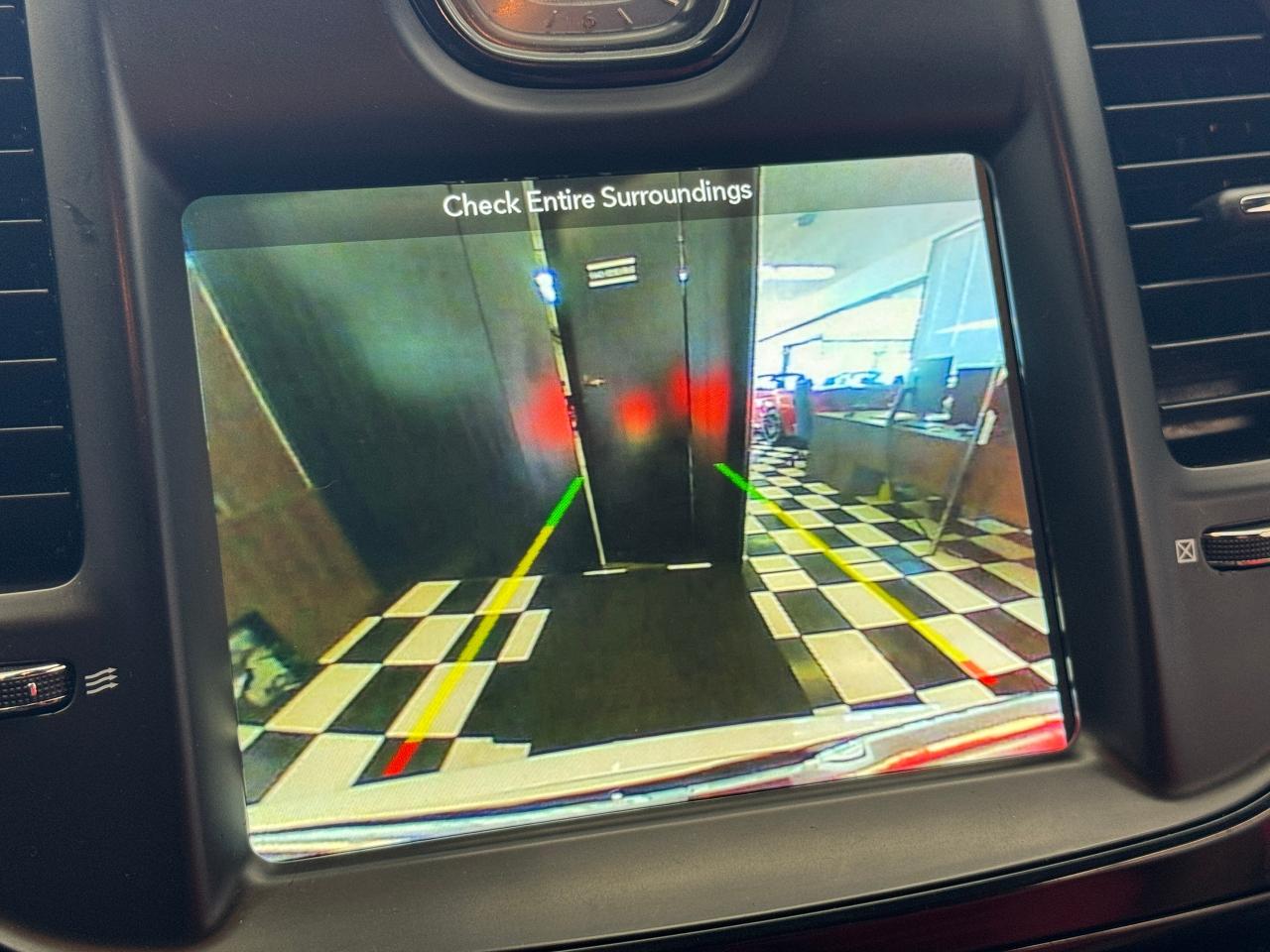 2019 Chrysler 300 300S+New Brakes+Tires+Alloy+ApplePlay+Remote Start - Photo #13