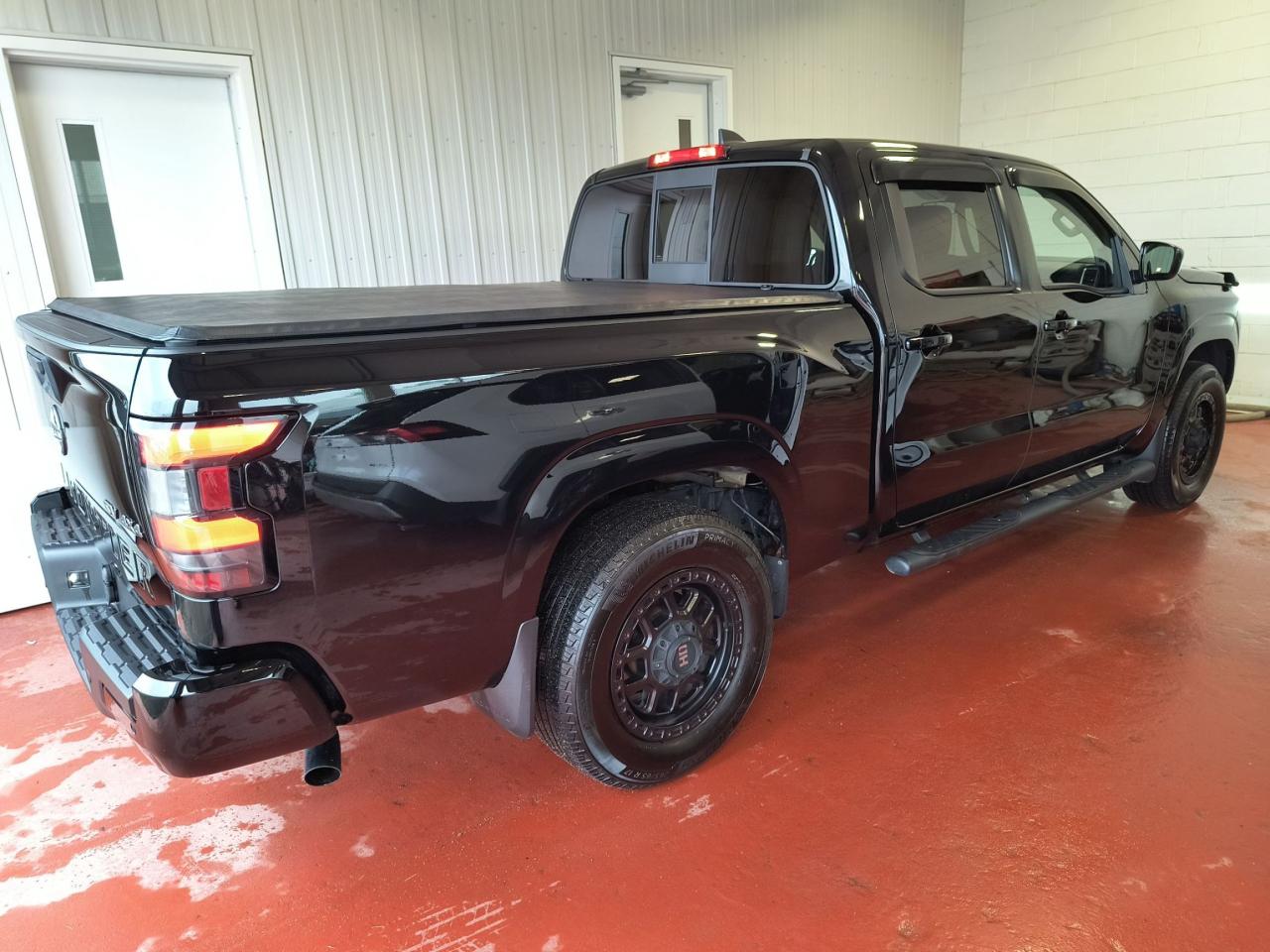 2022 Nissan Frontier SV Photo1