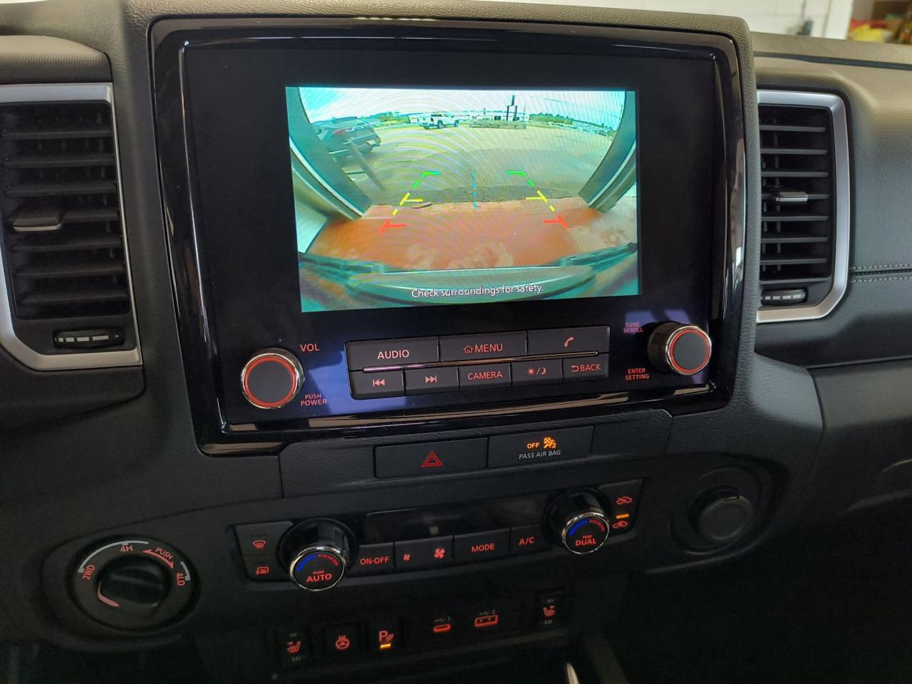 2022 Nissan Frontier SV Photo