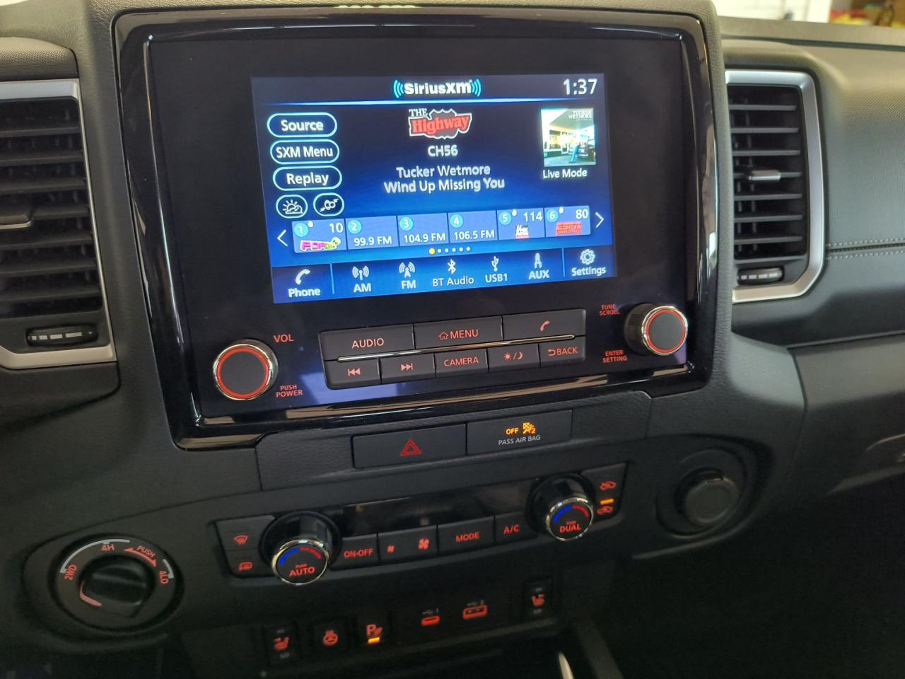 2022 Nissan Frontier SV Photo