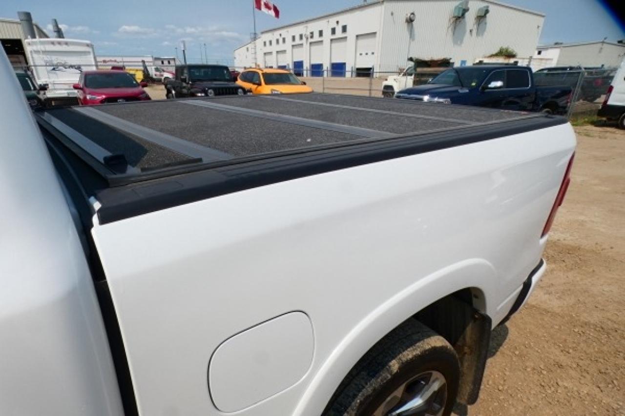 2019 Dodge Ram 1500 Limited 5.7L HEMI w/H&C L, pano S/R, NAV, BUC, PRB - Photo #18