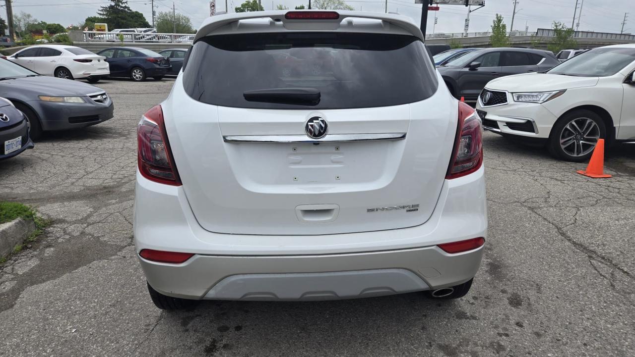 2019 Buick Encore SPORT TOURING / AWD / NO ACCIDENTS / SUNROOF / NAV - Photo #3