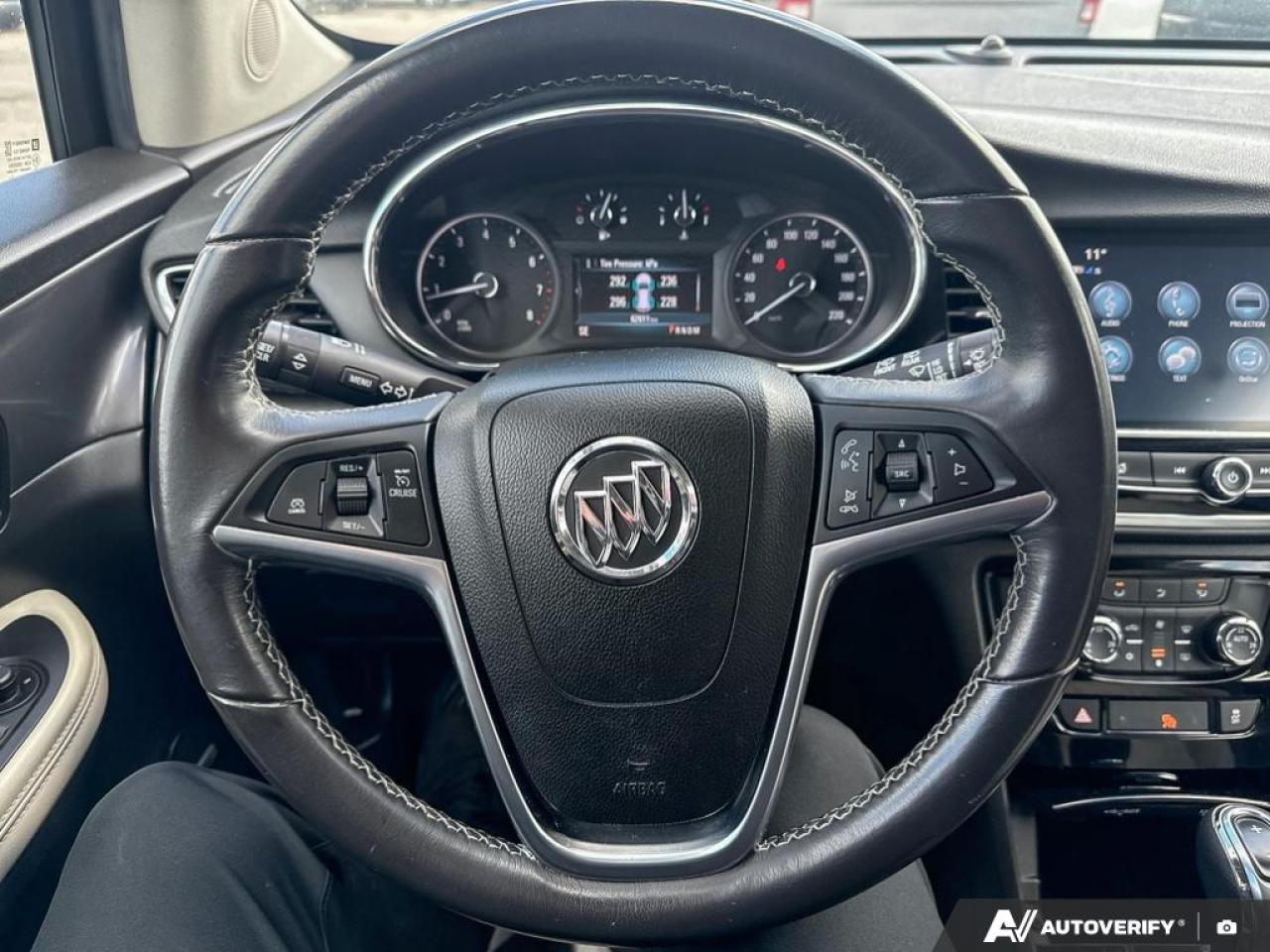 2019 Buick Encore SPORT TOURING / AWD / NO ACCIDENTS / SUNROOF / NAV - Photo #19