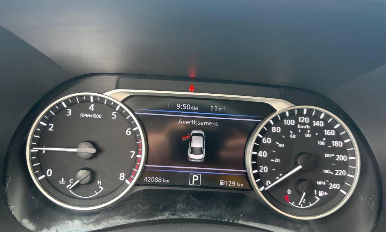 2020 Nissan Sentra SV - Photo #8