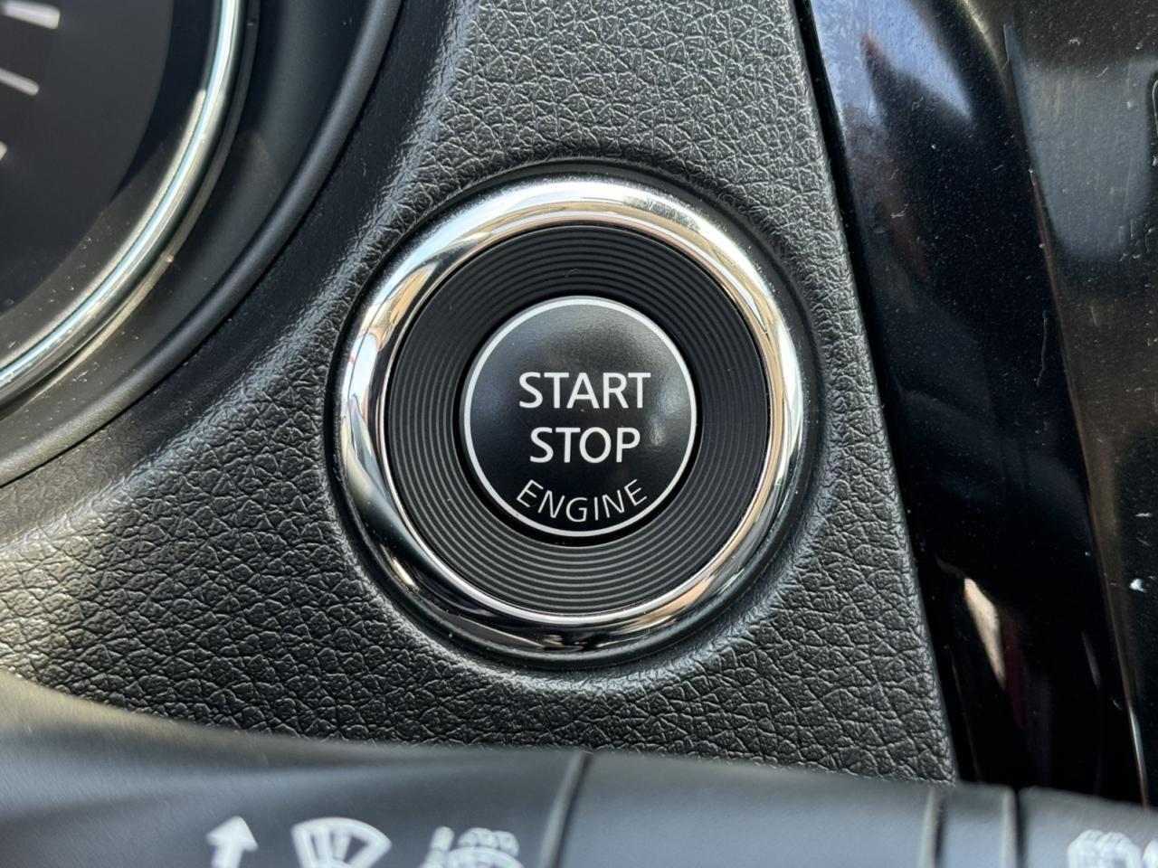 2023 Nissan Qashqai AWD SV CVT Photo