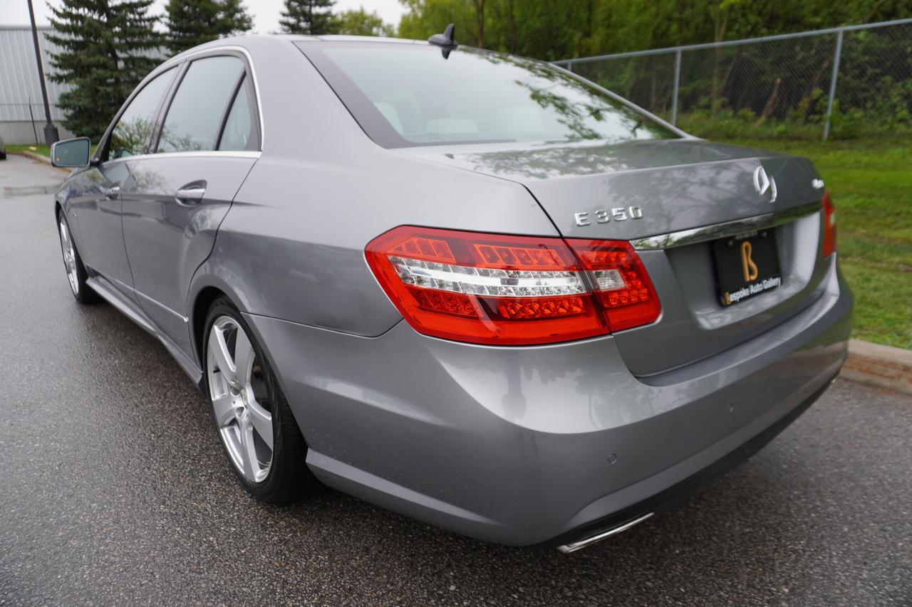 2011 Mercedes-Benz E-Class 1 OWNER / NO ACCIDENTS / STUNNING COMBO / 4MATIC Photo2
