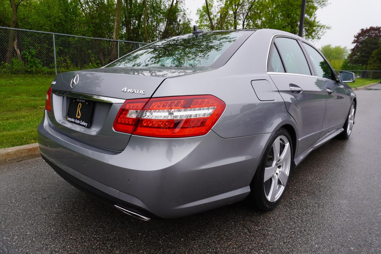 2011 Mercedes-Benz E-Class 1 OWNER / NO ACCIDENTS / STUNNING COMBO / 4MATIC Photo3