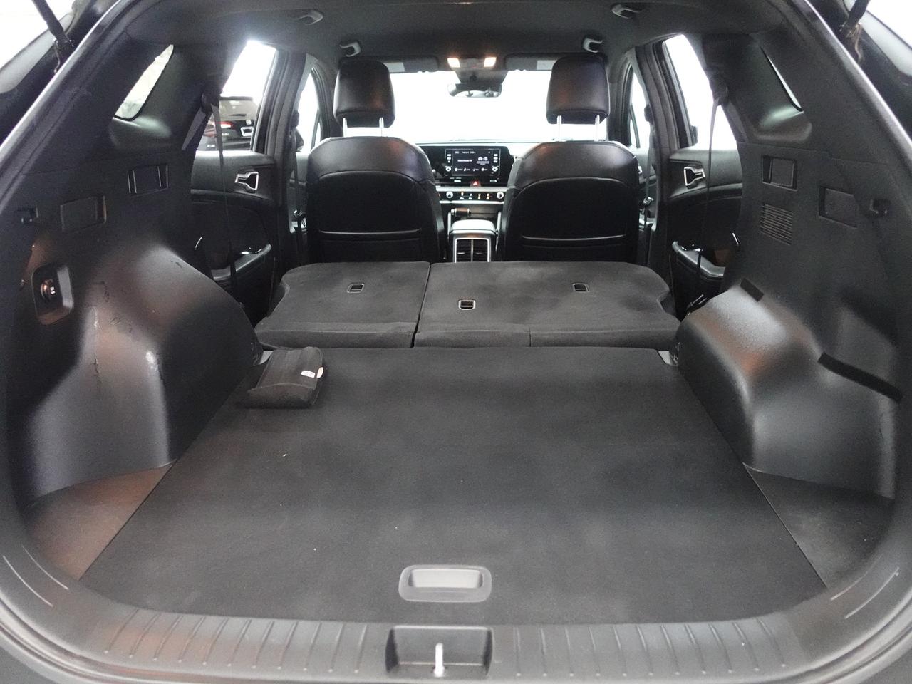 2023 Kia Sportage X-LINE | AWD | Leather | Heated Seats | CarPlay Photo