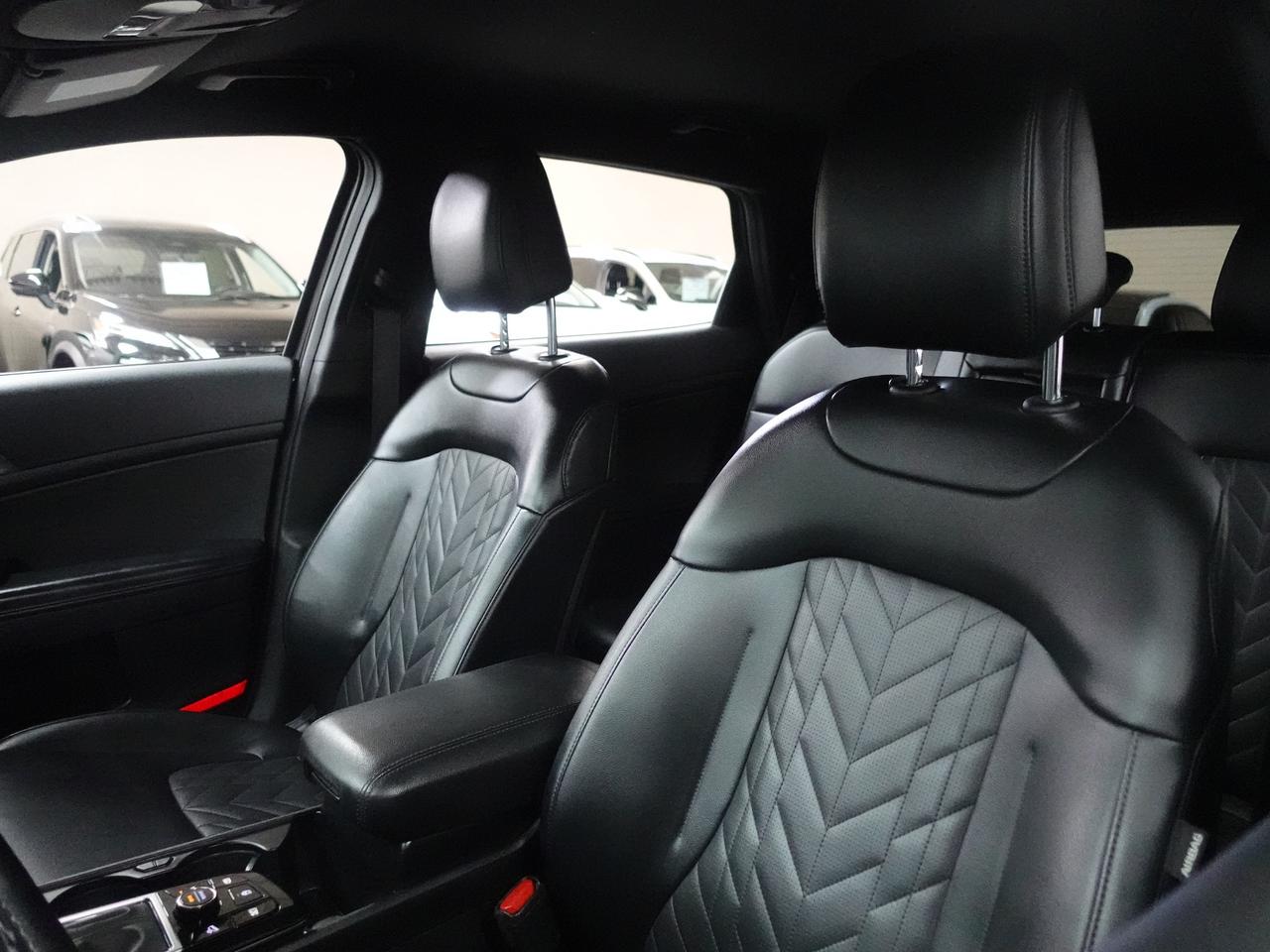 2023 Kia Sportage X-LINE | AWD | Leather | Heated Seats | CarPlay Photo