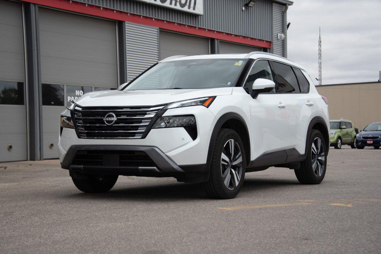 Used 2024 Nissan Rogue  for sale in Chatham, ON