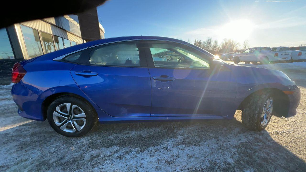 2018 Honda Civic LX APPLE CARPLAY/ANDROID AUTO, BACK UP CAM, HEATED SEATS, CRUISE CONTROL!! Photo