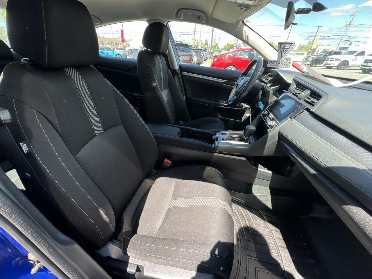 2018 Honda Civic LX APPLE CARPLAY/ANDROID AUTO, BACK UP CAM, HEATED SEATS, CRUISE CONTROL!! Photo