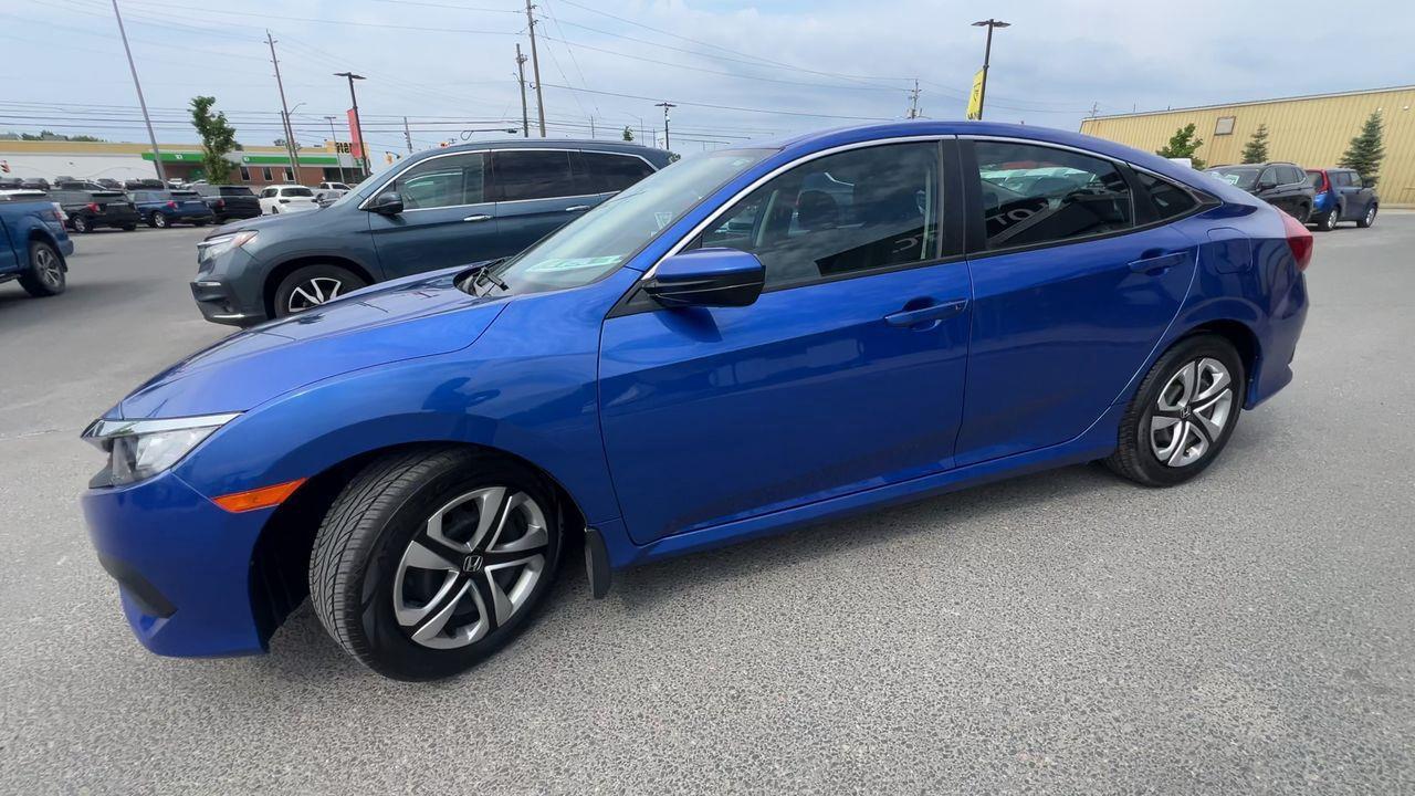 2018 Honda Civic LX APPLE CARPLAY/ANDROID AUTO, BACK UP CAM, HEATED SEATS, CRUISE CONTROL!! Photo