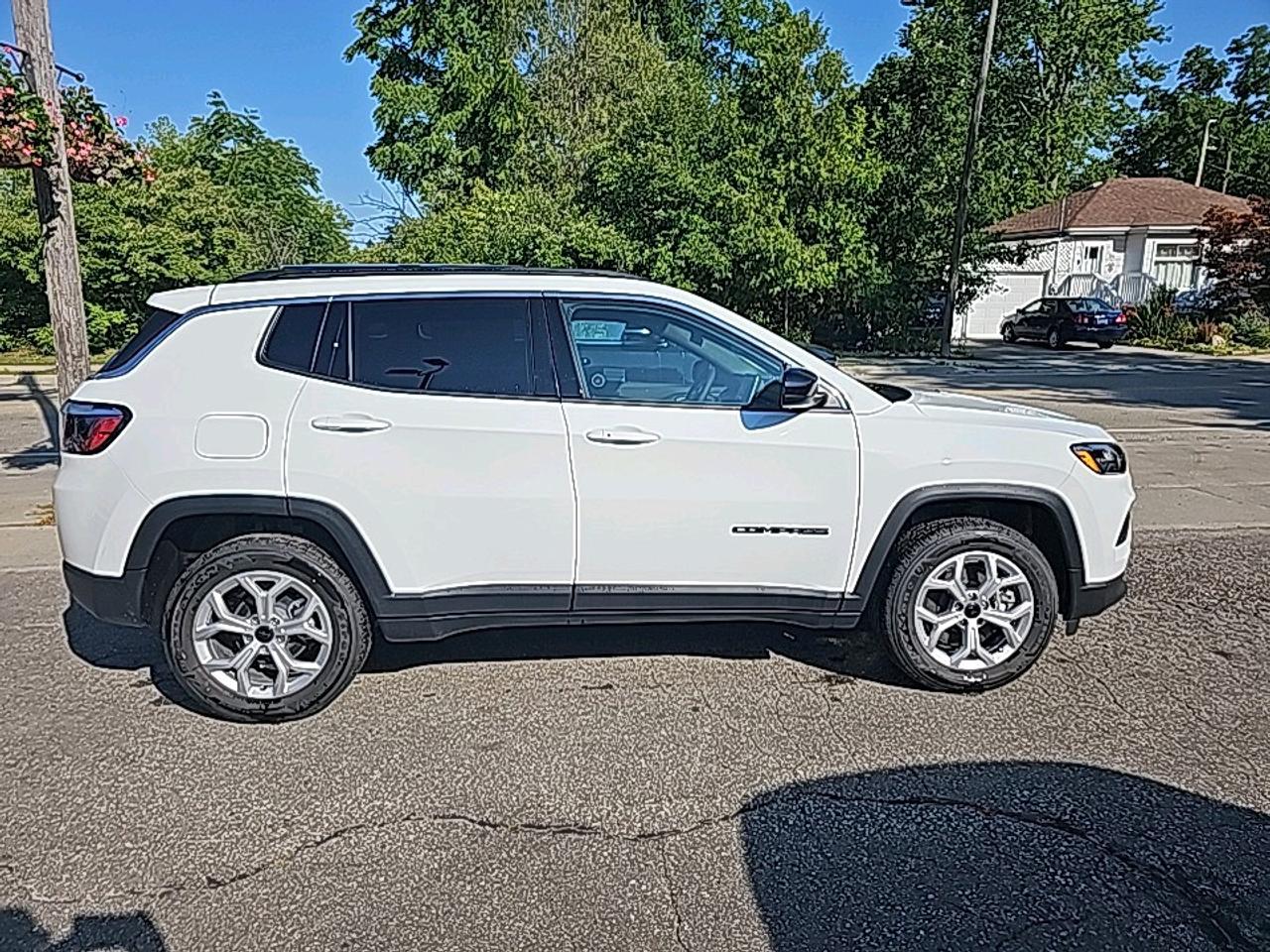 2025 Jeep Compass NORTH Photo