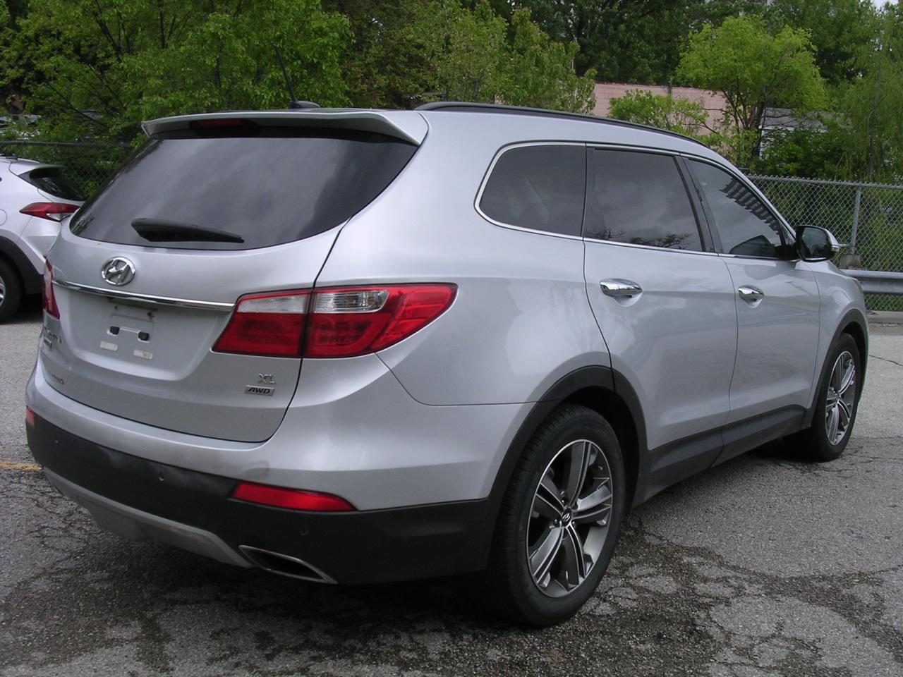 2015 Hyundai Santa Fe XL LIMITED - Photo #4