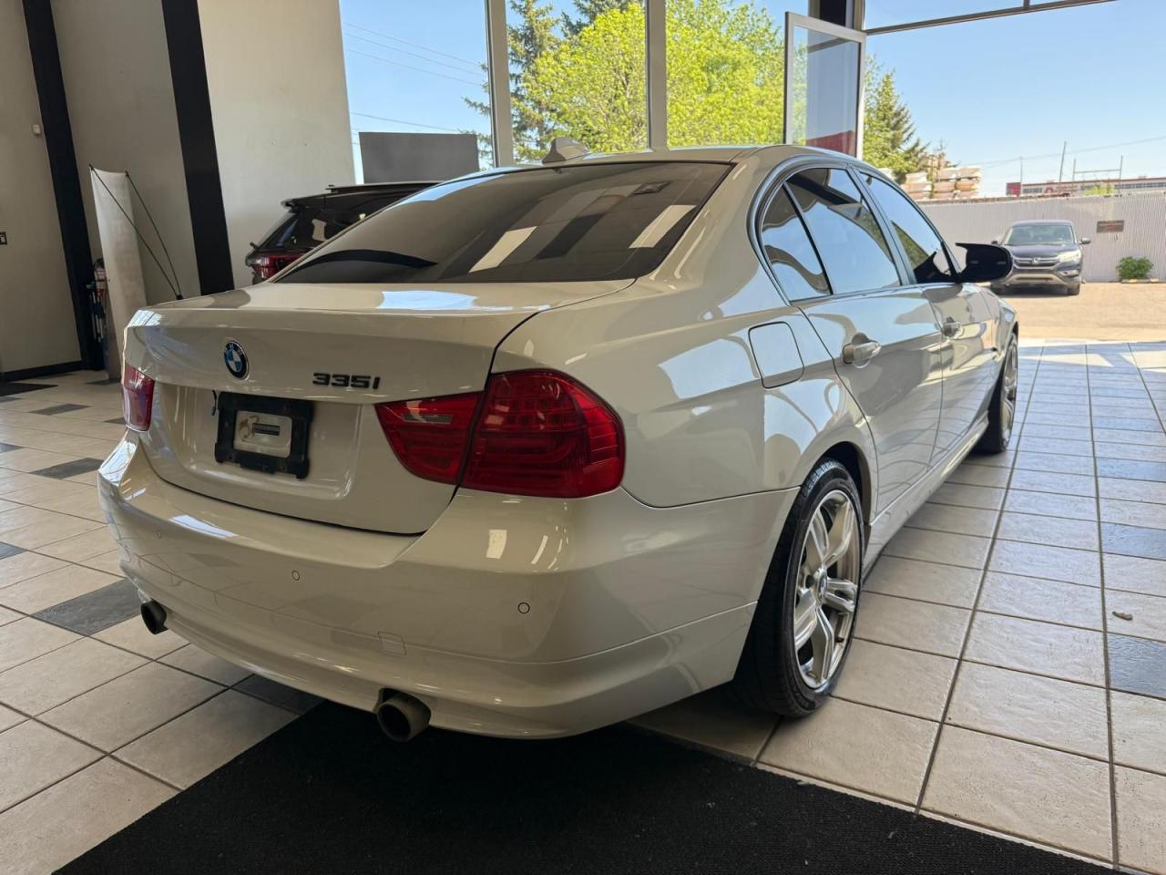 2011 BMW 3 Series 335i xDrive | ALL CREDIT ACCEPTED!! - Photo #7
