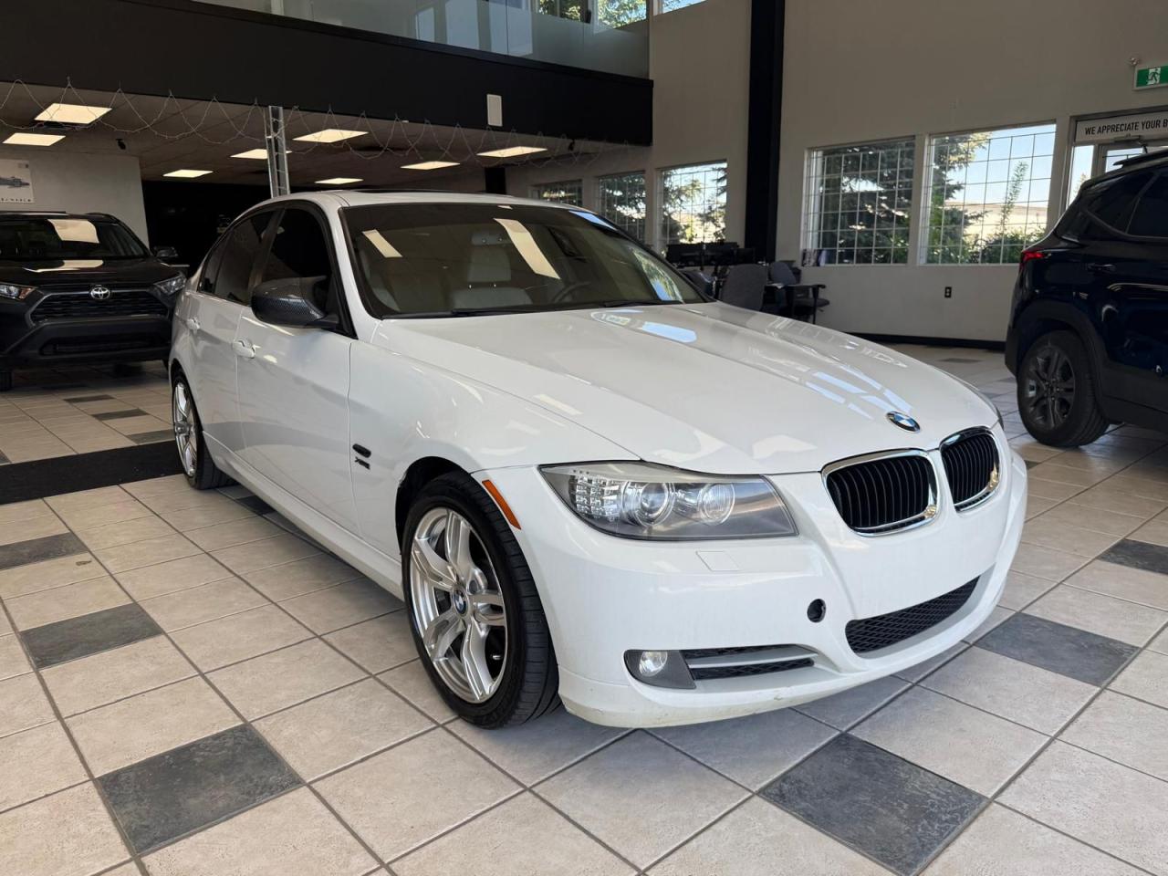 Used 2011 BMW 3 Series 335i xDrive | ALL CREDIT ACCEPTED!! for sale in Calgary, AB