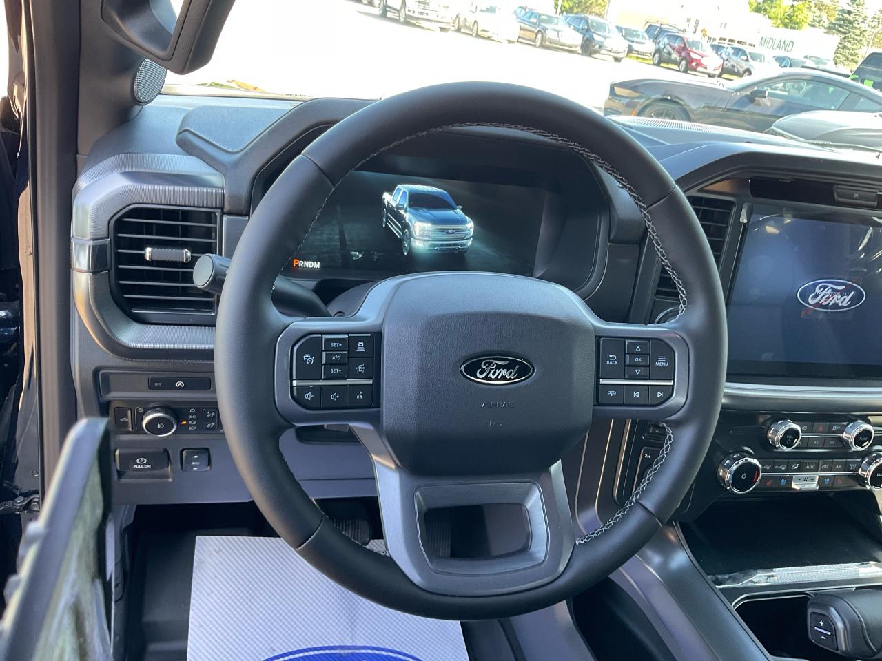 2025 Ford F-150 Lariat Photo5