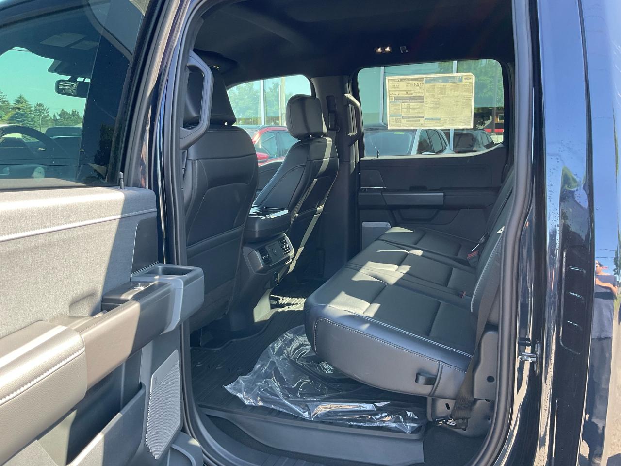 2025 Ford F-150 Lariat Photo5