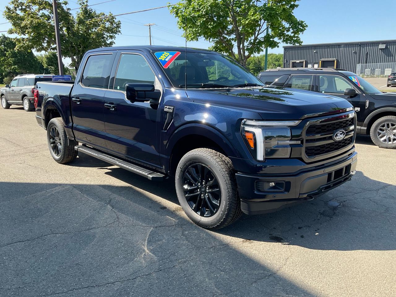 2025 Ford F-150 Lariat Photo5