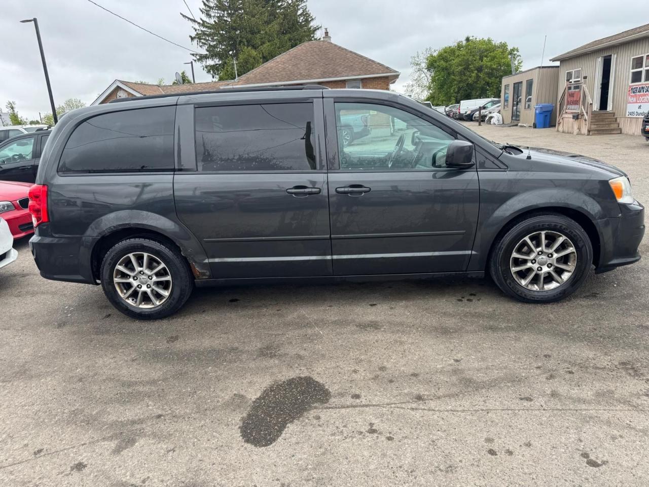 2011 Dodge Grand Caravan AS IS, R/T, LOADED, RUNS GOOD - Photo #6
