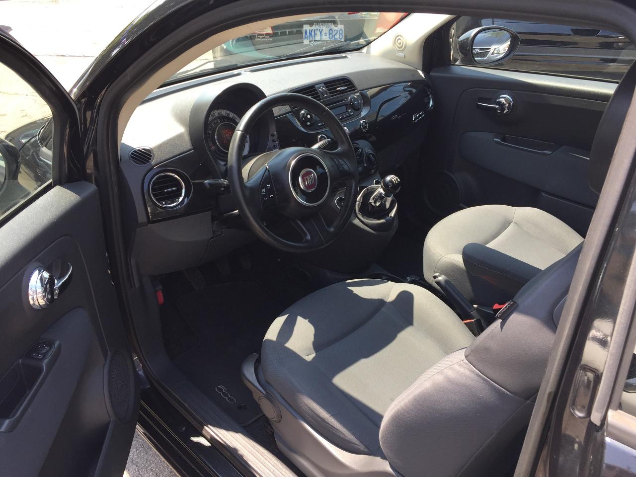 2012 Fiat 500 POP Econo 5 Spd Super Low KM's! - Photo #2