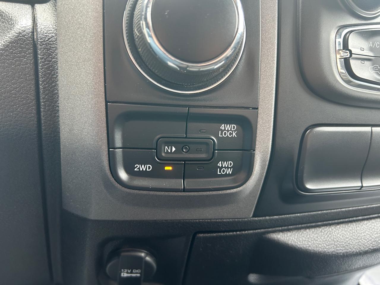 2019 RAM 1500 Classic EXPRESS - Photo #13