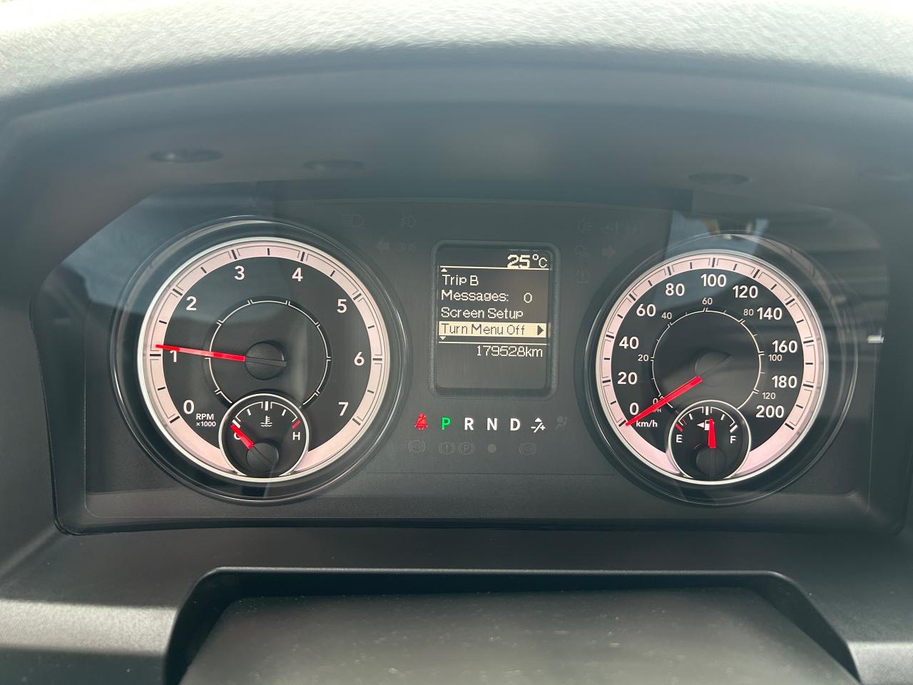 2019 RAM 1500 Classic EXPRESS - Photo #15