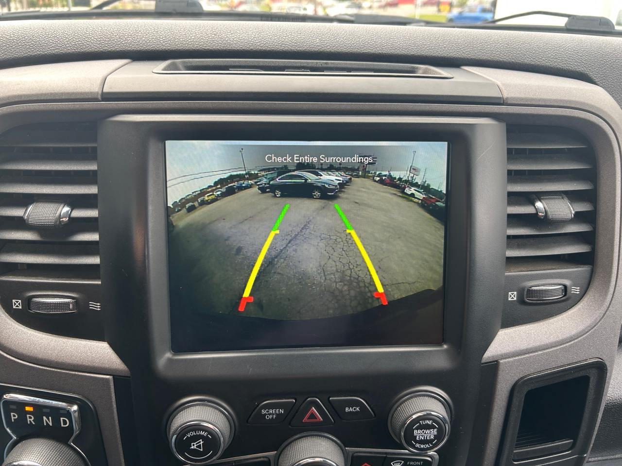 2019 RAM 1500 Classic EXPRESS - Photo #12