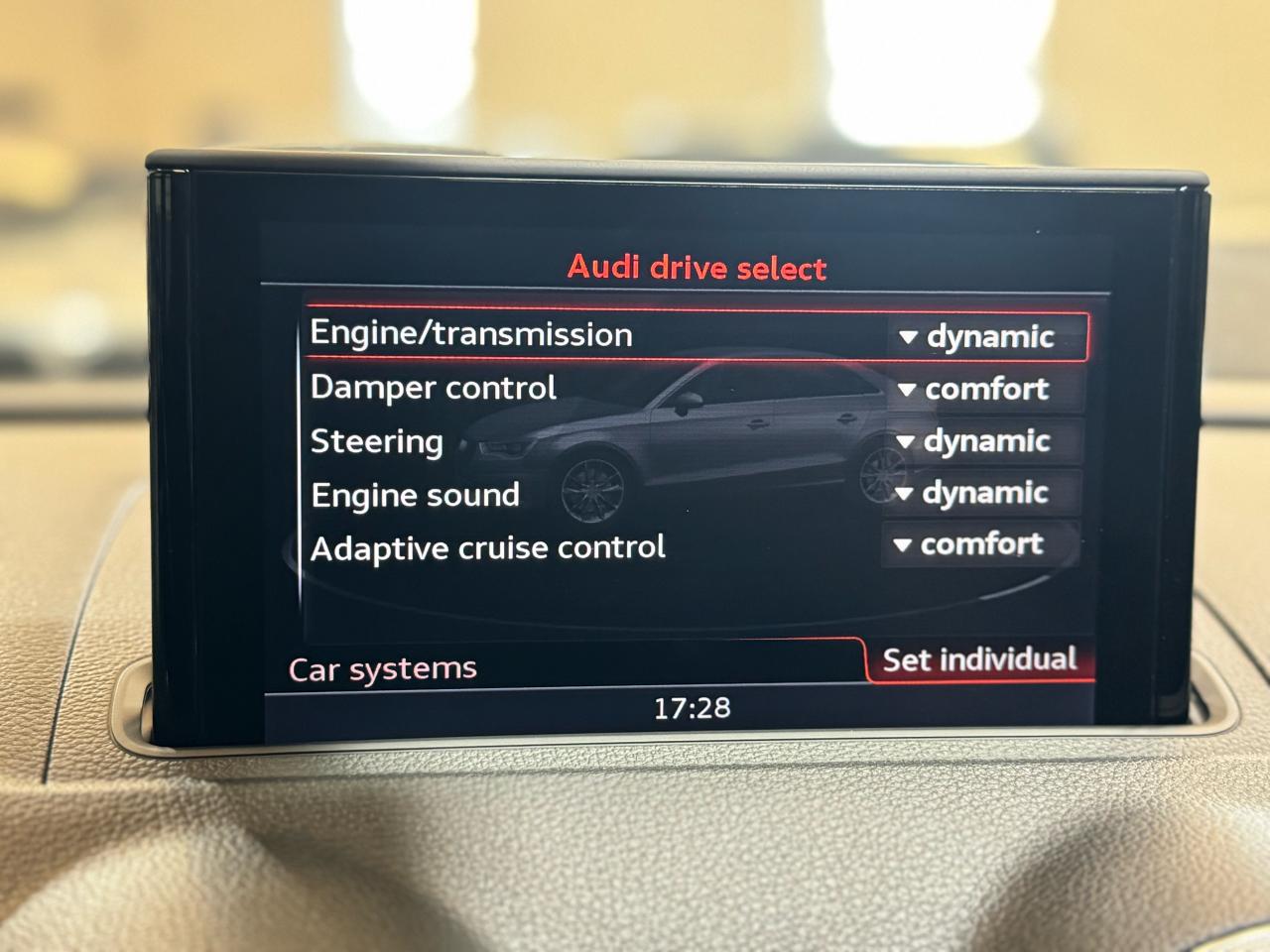 2015 Audi S3 TECHNIK PRESTIGE|NAV|BSM|B&0 SOUND|ADPT CRUISE| - Photo #22