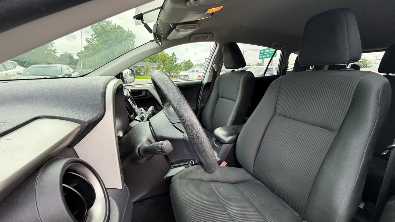 2016 Toyota RAV4 LE - Photo #12