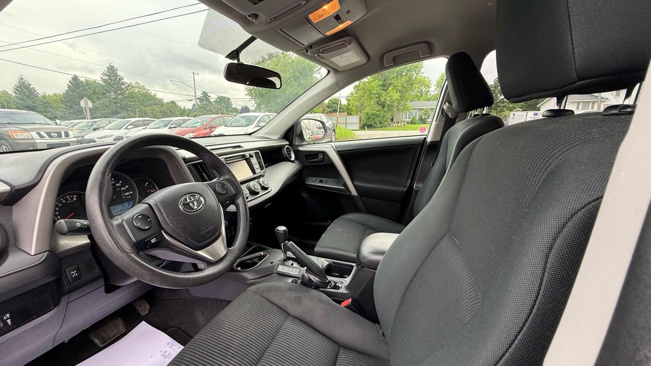 2016 Toyota RAV4 LE - Photo #11