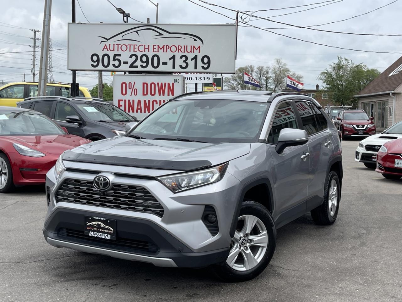 Used 2021 Toyota RAV4 Limited AWD / LOADED / Leather / Sunroof / Htd Steering for sale in Mississauga, ON