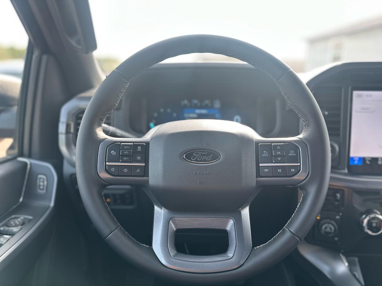 2025 Ford F-150 XLT 4WD SuperCrew 5.5' Box Photo5