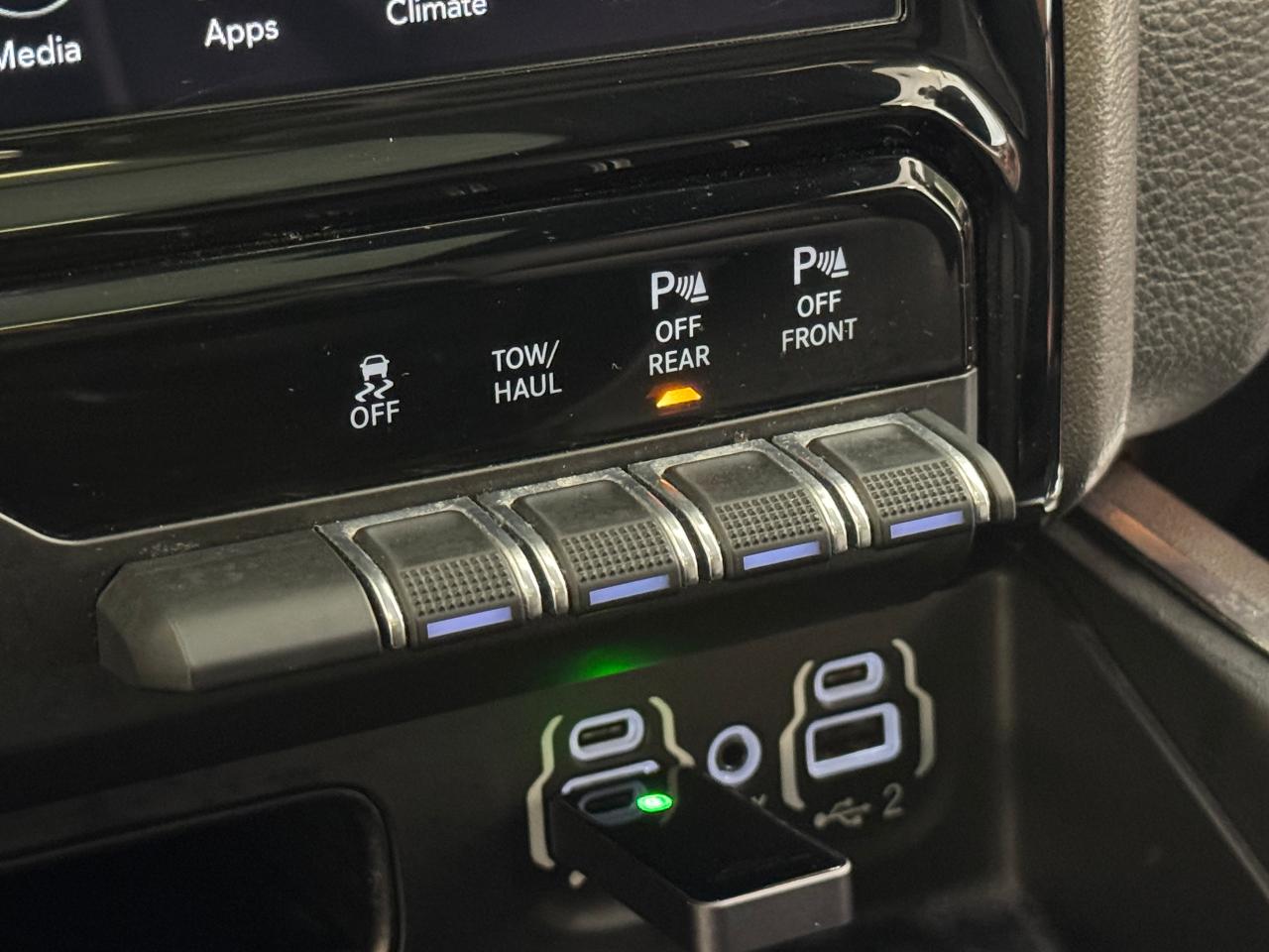 2020 RAM 1500 Laramie+Roof+Adaptive Cruise+NewTires+CLEAN CARFAX Photo42